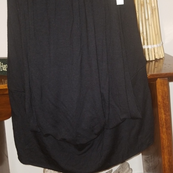Vertigo Paris Black Cami Top - Picture 4 of 8